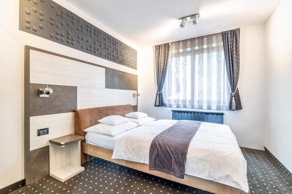 Фото Log In Rooms 4*