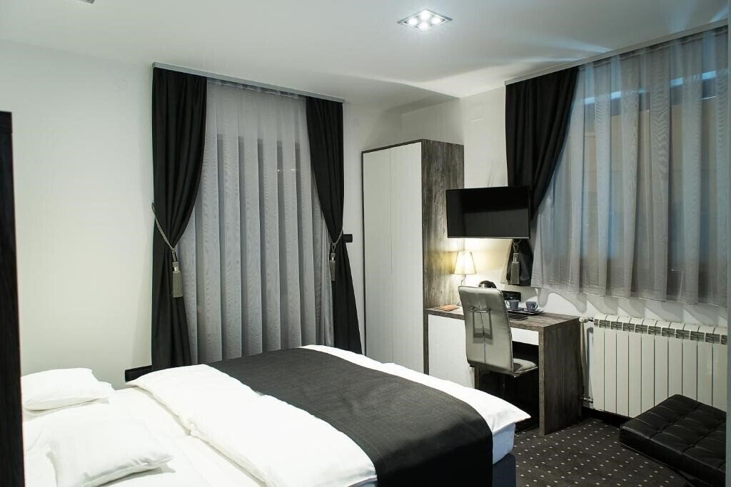 Вид Log In Rooms 4*