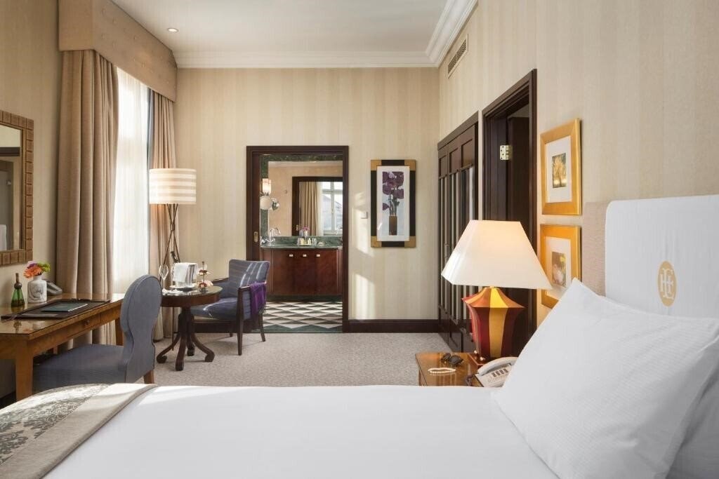 Панорама Esplanade 5*