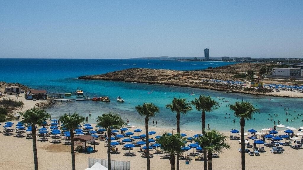 Вид Tasia Maris Sands Hotel 4*