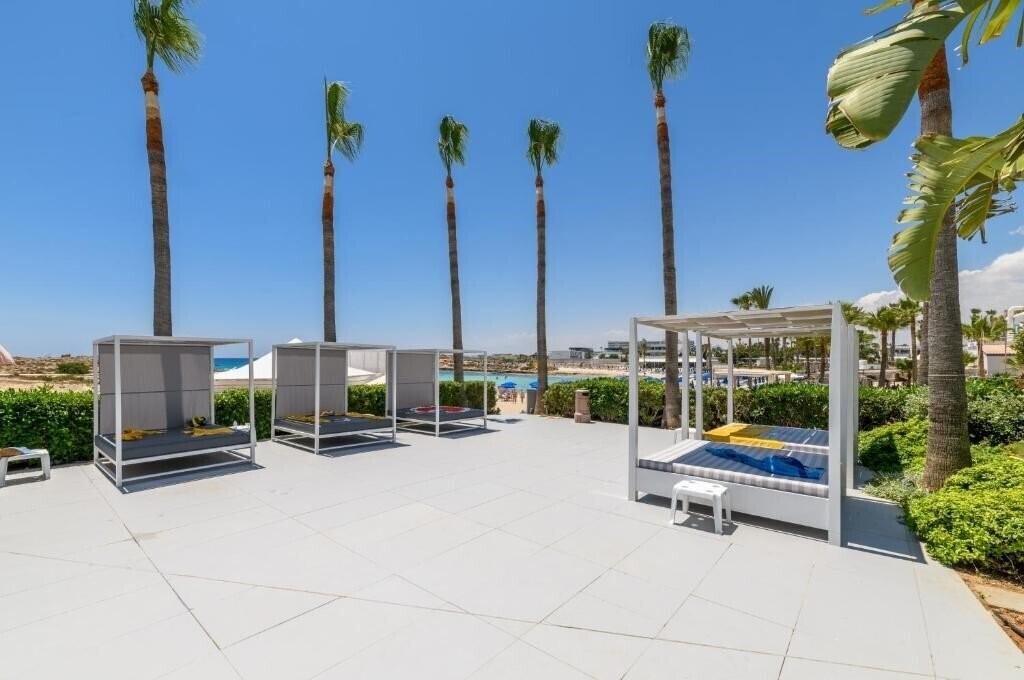 Панорама Tasia Maris Sands Hotel 4*