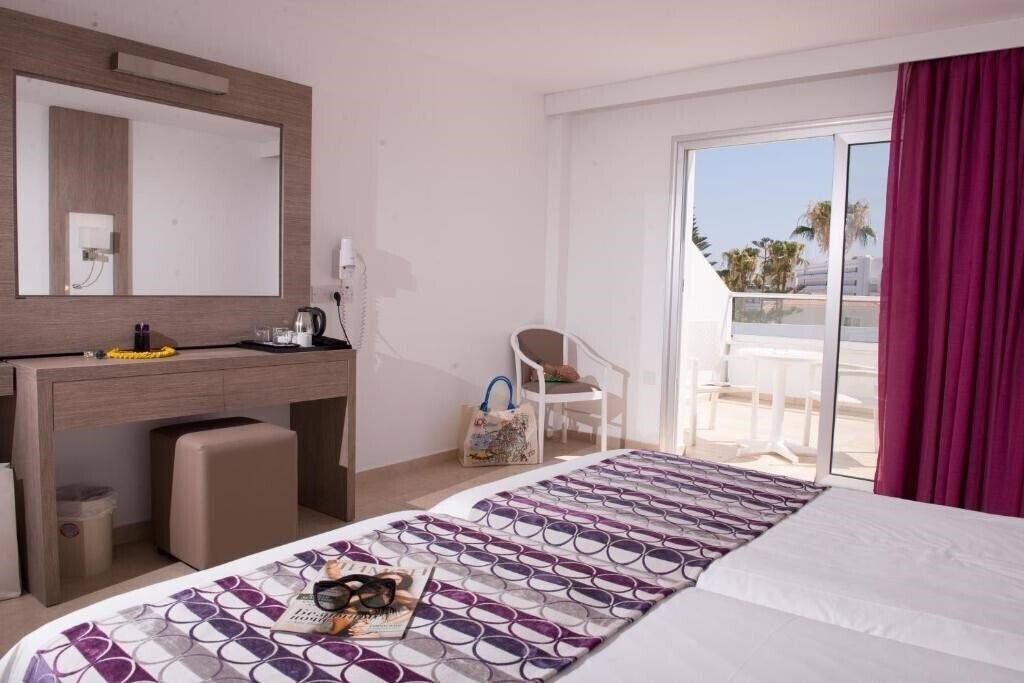 Фото New Famagusta 3*