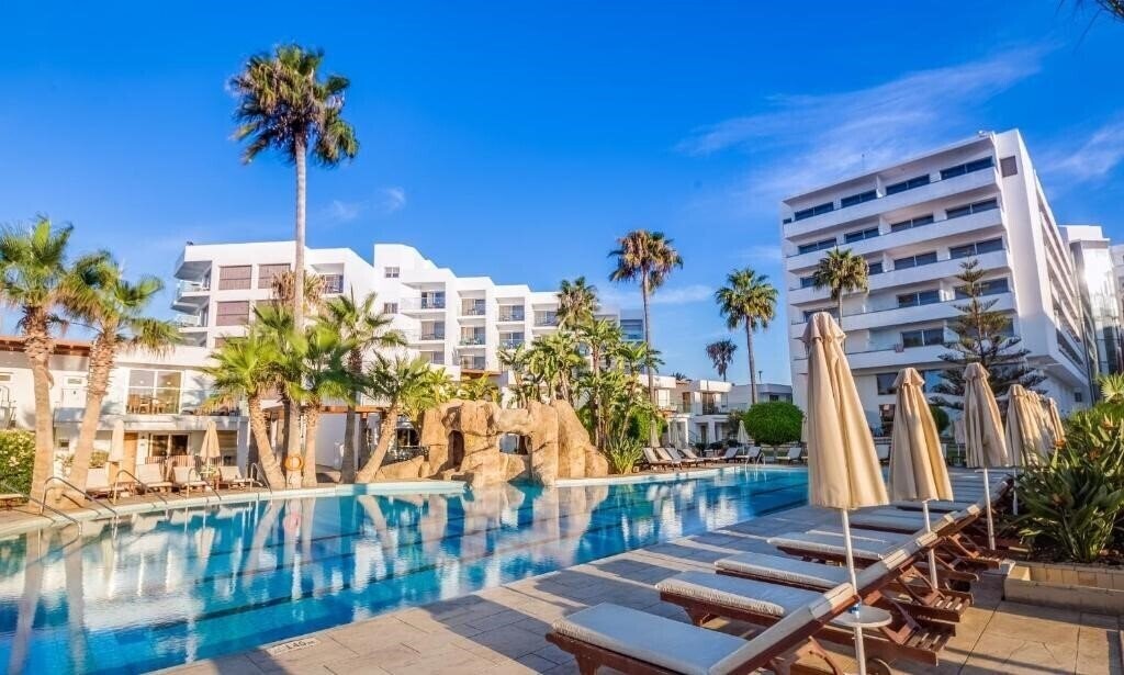 Апартаменты Adams Beach Hotel & SPA 5*