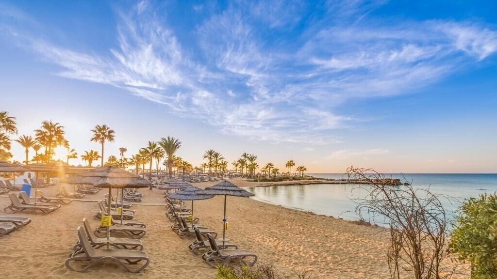 Панорама Adams Beach Hotel & SPA 5*
