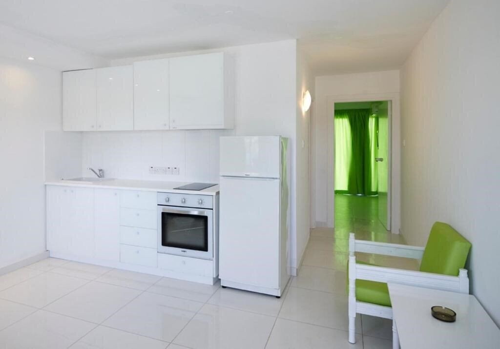 Панорама So Shine Apart Hotel 4*