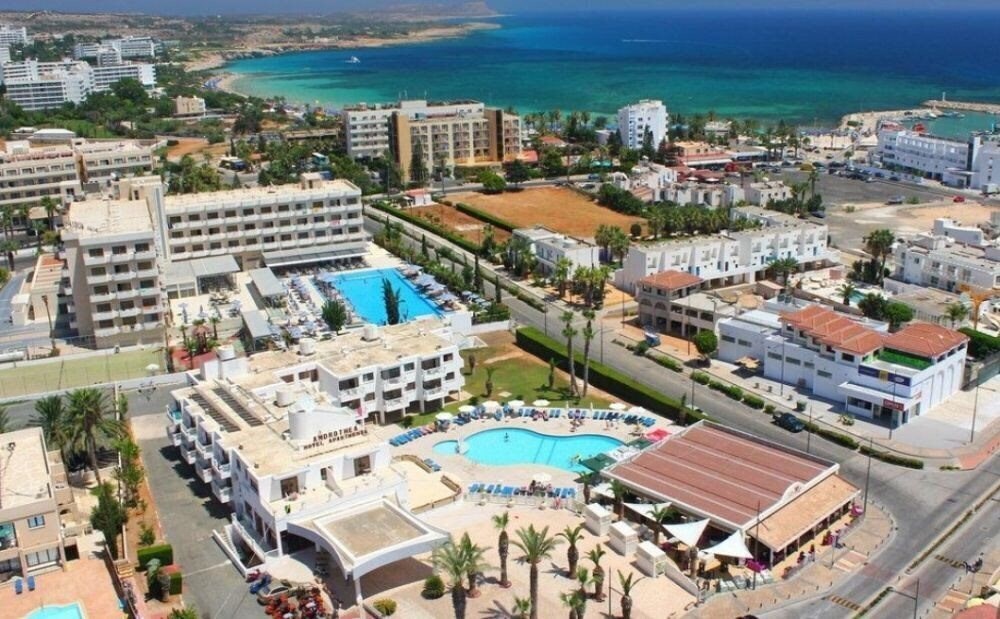 Территория Androthea Hotel 3*