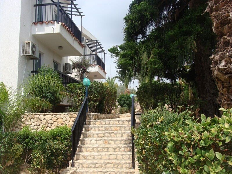 Панорама Aphelandra Hotel Apartments апартаменты