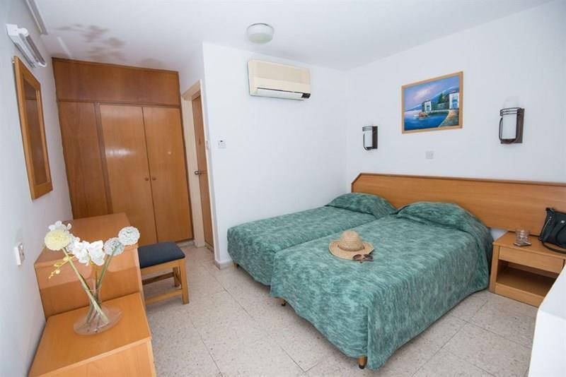 Вид Alonia Apartments апартаменты