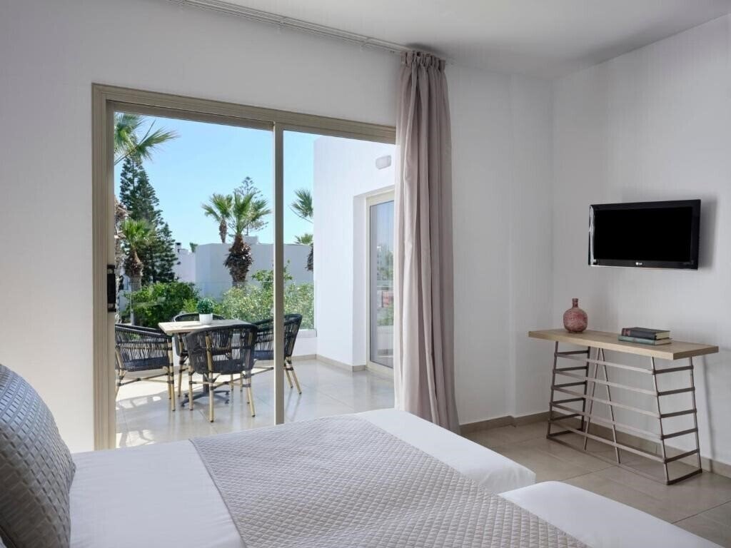 Вид Atlantica Panthea Resort 4*