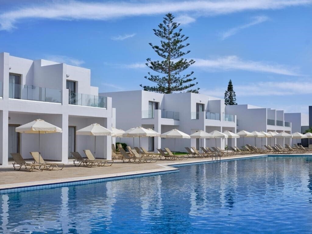 Территория Atlantica Panthea Resort 4*