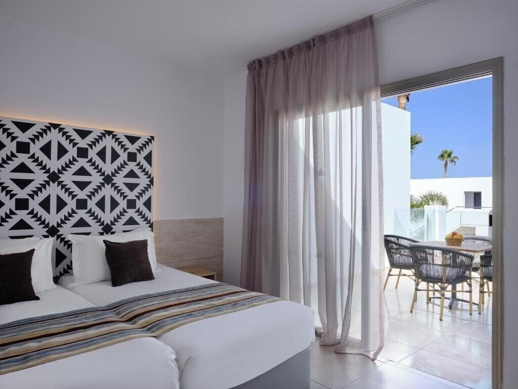 Апартаменты Atlantica Panthea Resort 4*