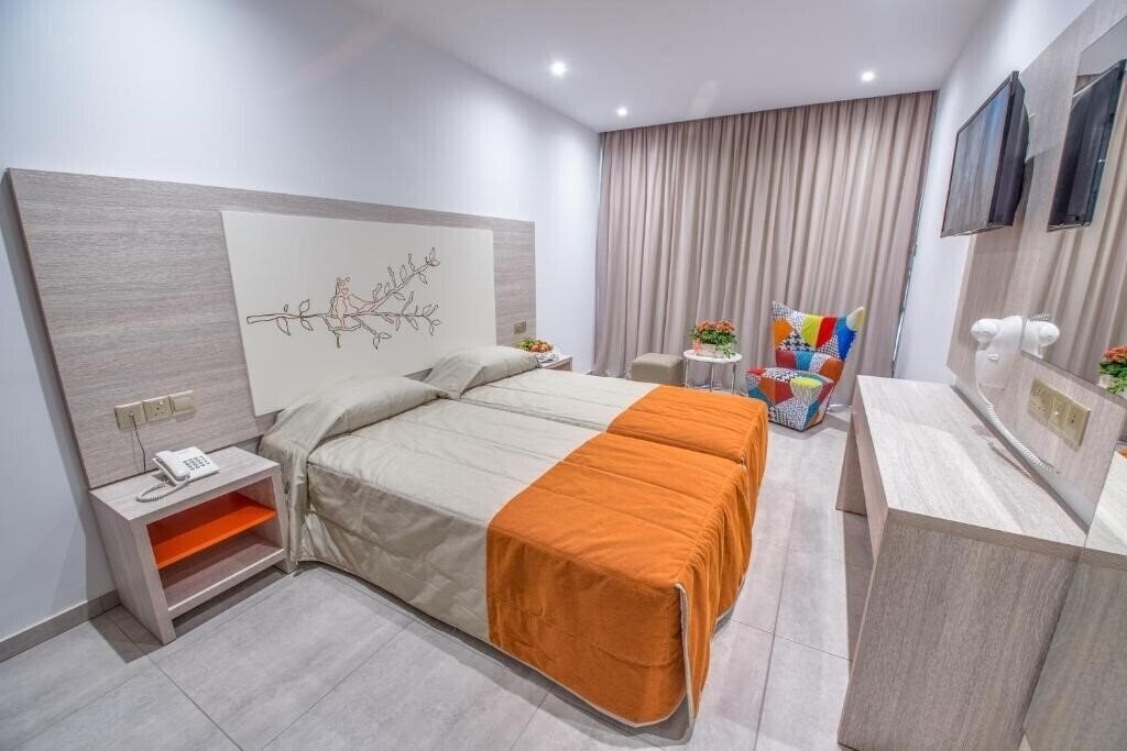 Апартаменты Nicholas Color 3*