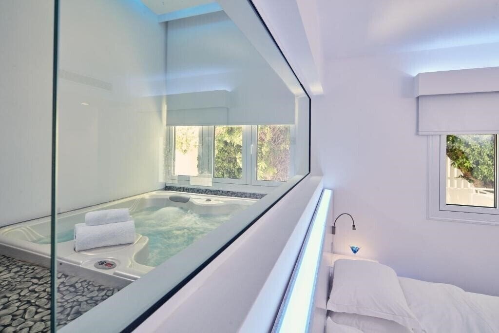 Изображение So White Club Resort 5*