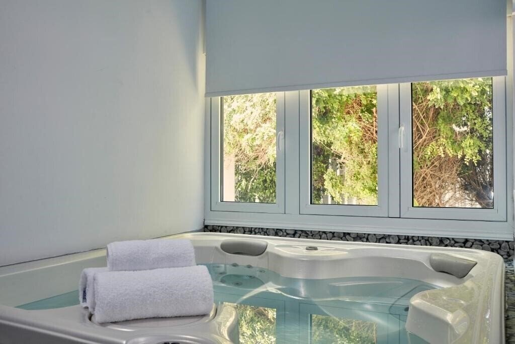 Панорама So White Club Resort 5*