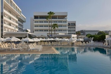 Отель Navarria Hotel 3*