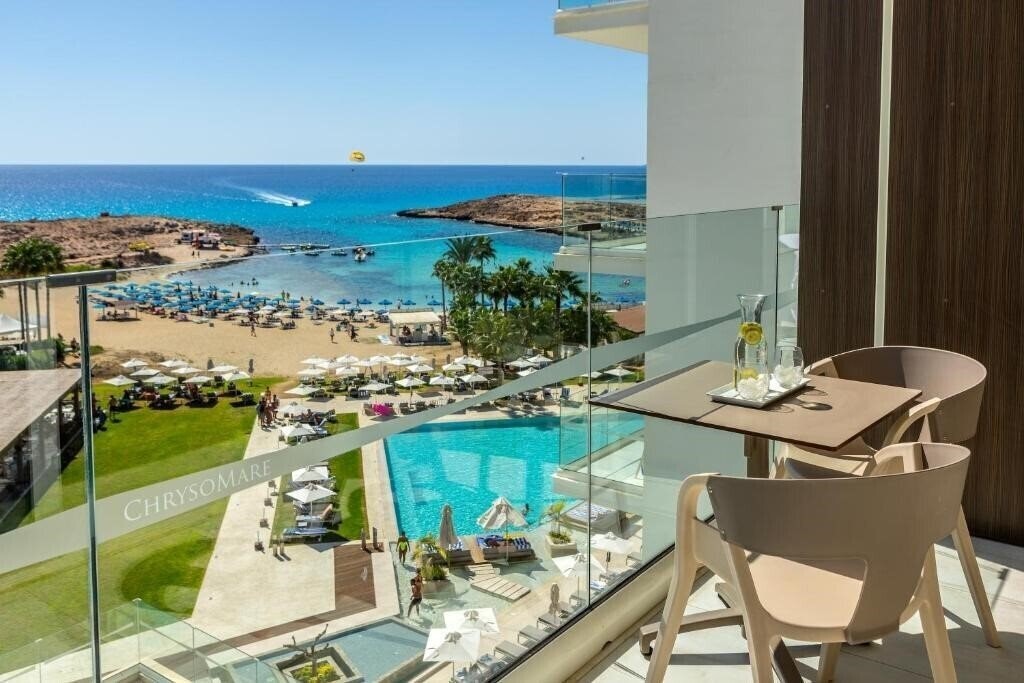 Территория Chrysomare Beach Hotel & Resort 5*