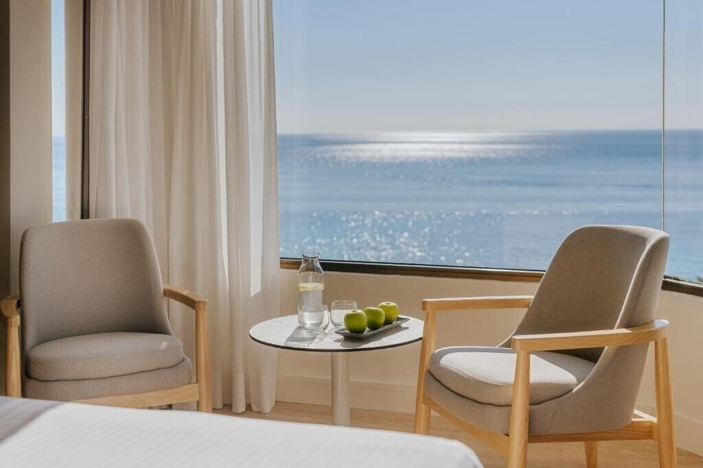 Апартаменти Alion Beach Hotel 5*