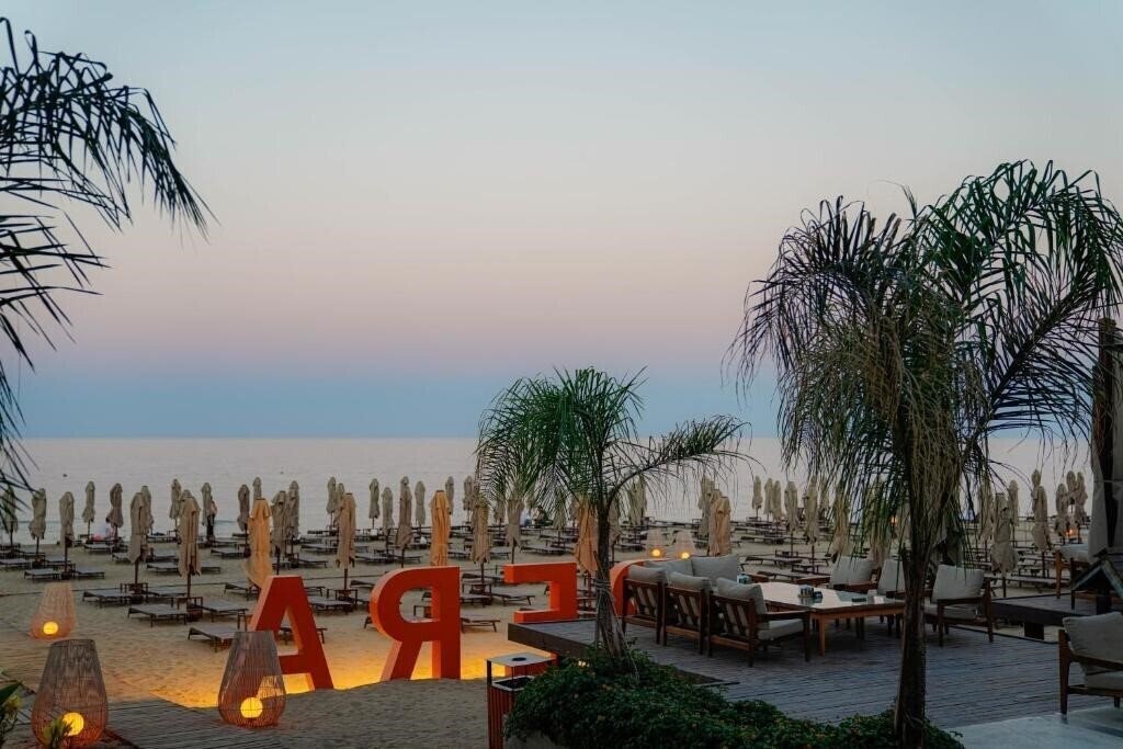 Апартаменты Grand Sapphire Resort & Casino 5*