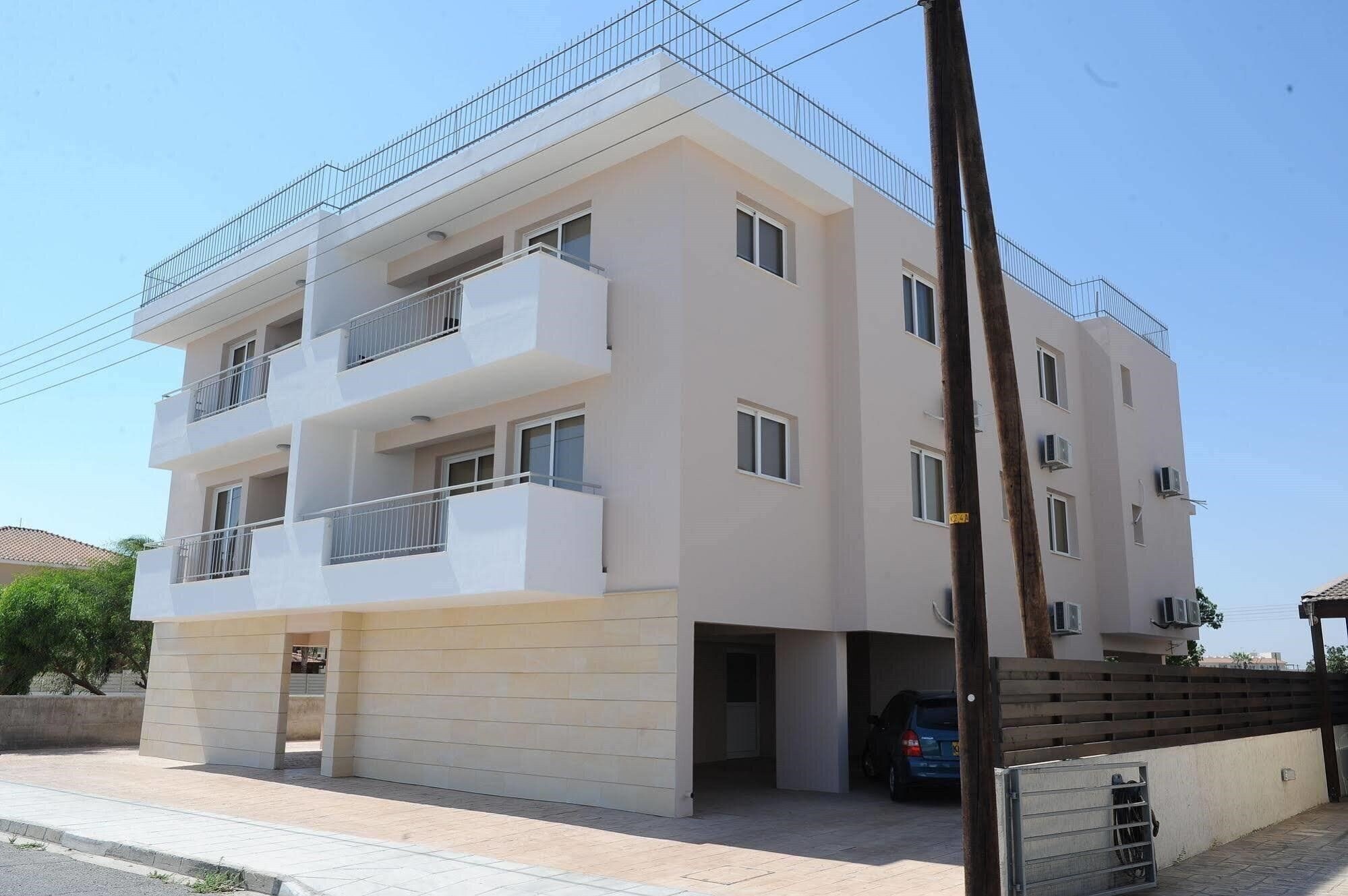 Фотографія Kiti Deluxe Apartments 3*