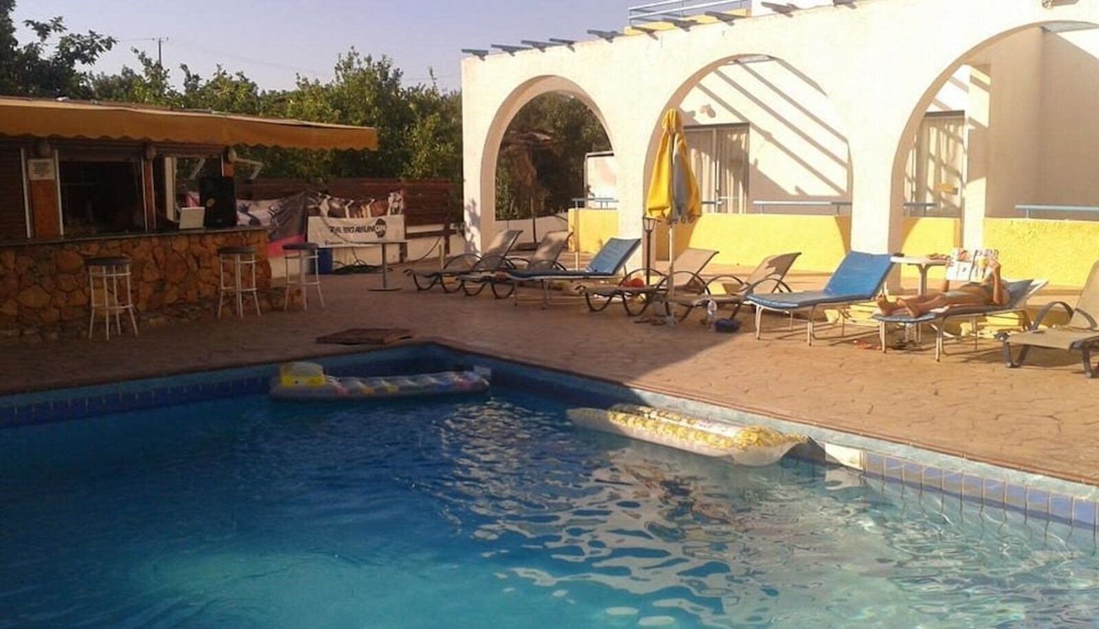 Территория Salmary Hotel Apartments 2*