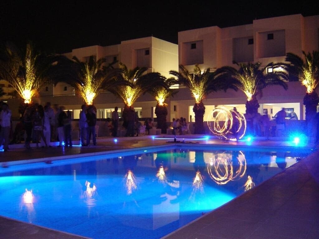 Территория L Eros Hotel 1*