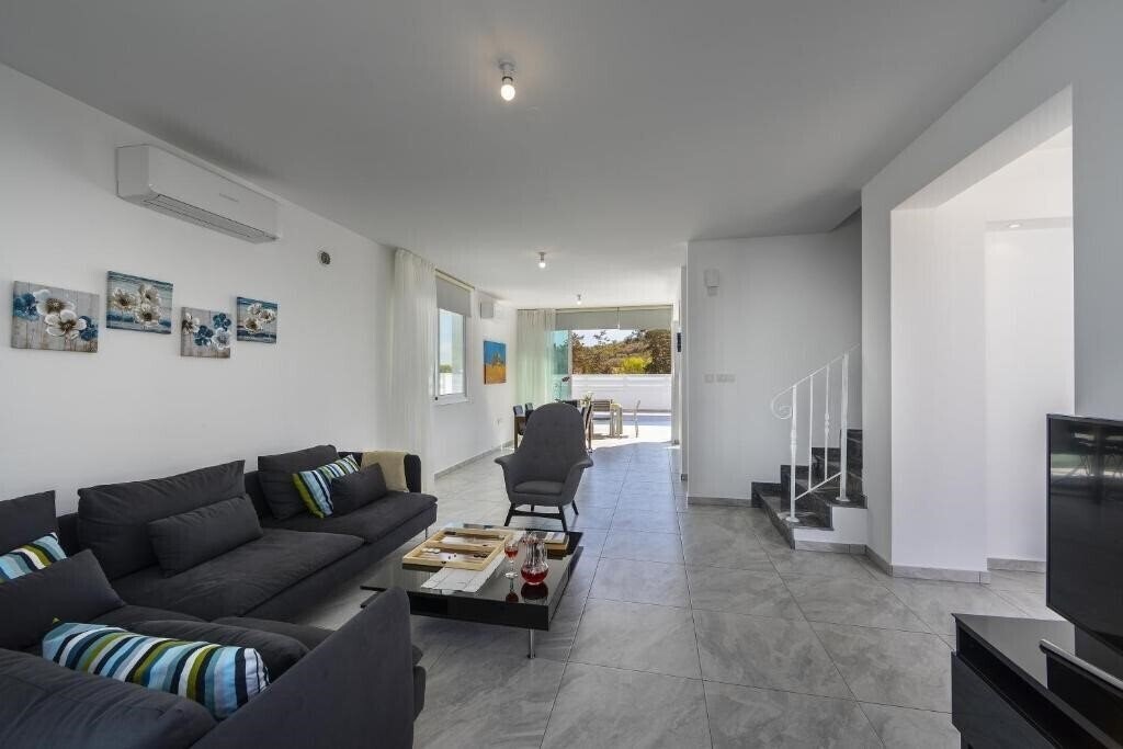 Вид Protaras Villa Araella 3*