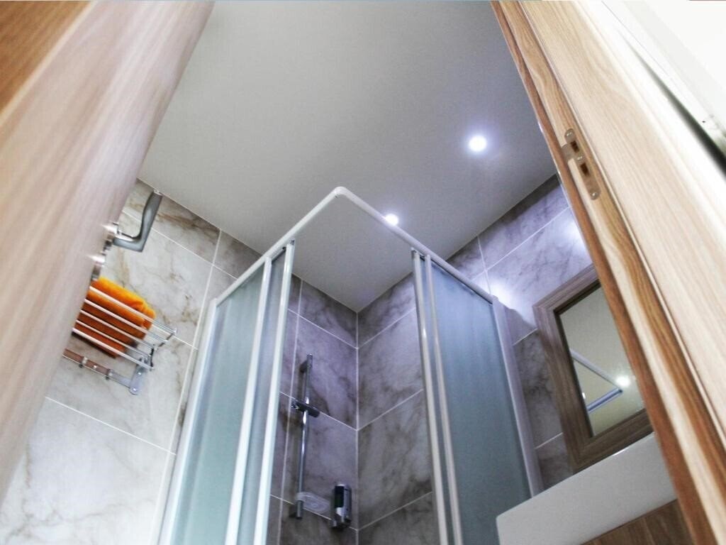 Фотографія Rebioz Hotel 2*