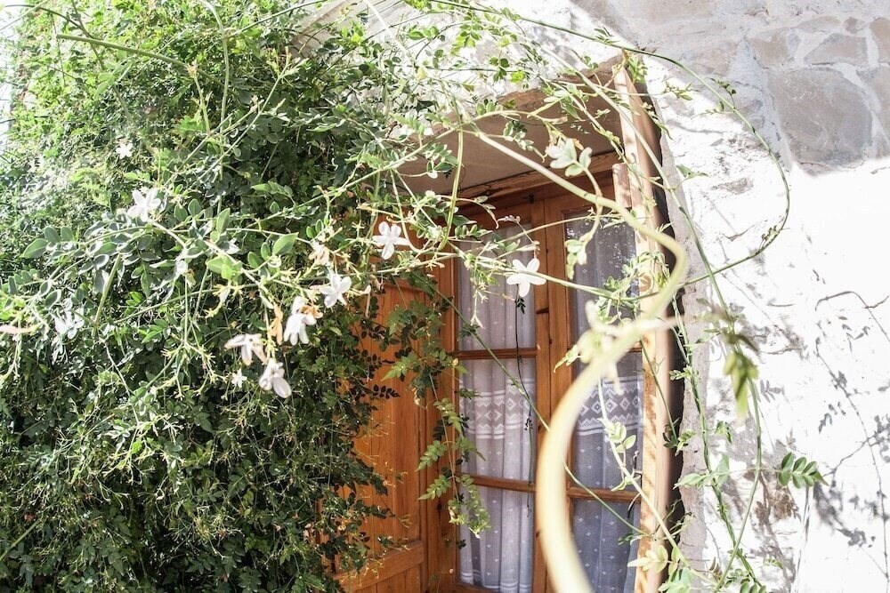 Апартаменти Angelis Traditional Village House 3*