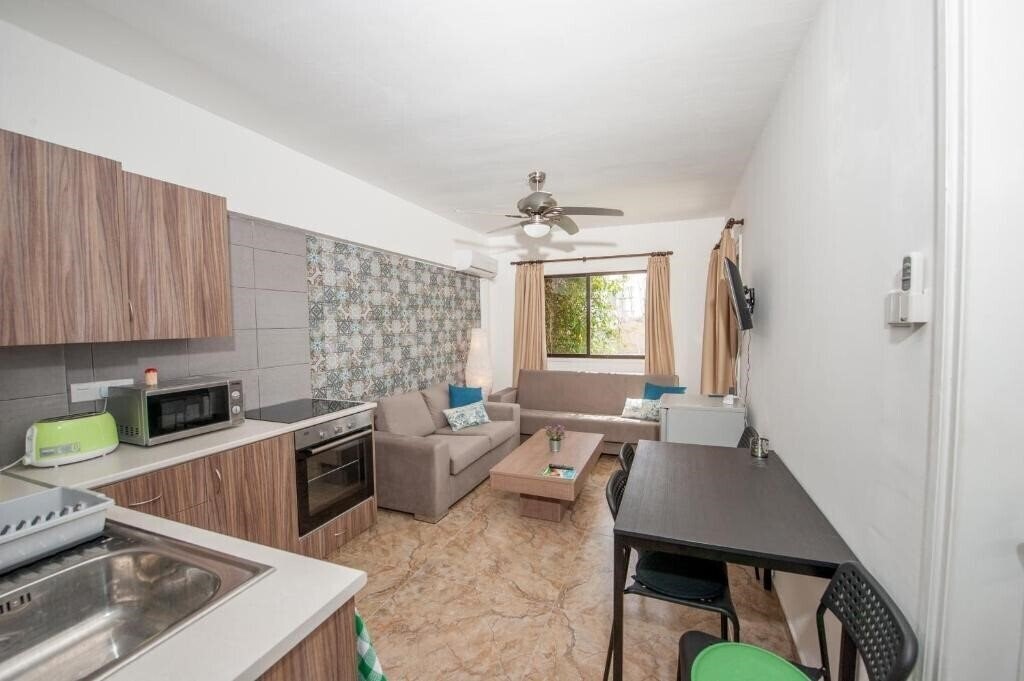 Готель Ha.De.Co. Holiday Apts 3*