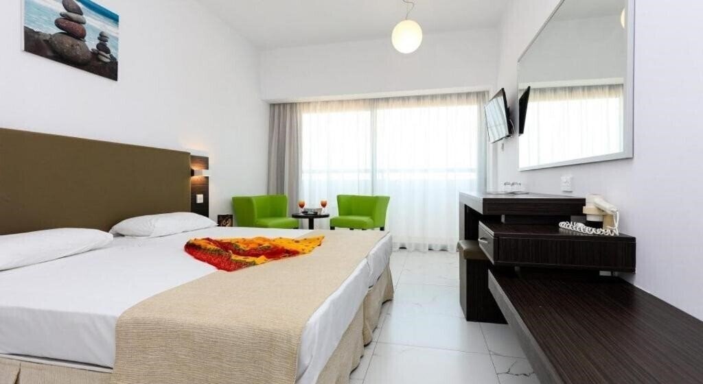 Панорама Christofinia Hotel 4*