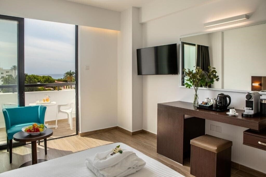 Вид Christofinia Hotel 4*