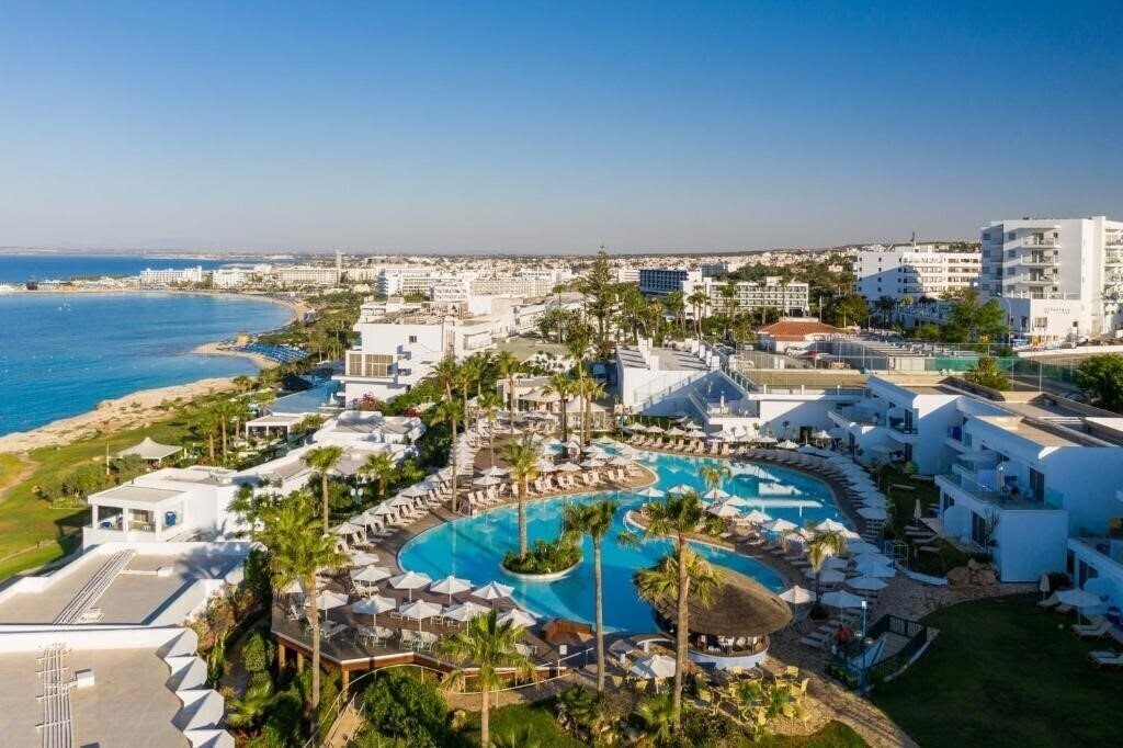 Апартаменты Atlantica Club Sungarden Beach 4*