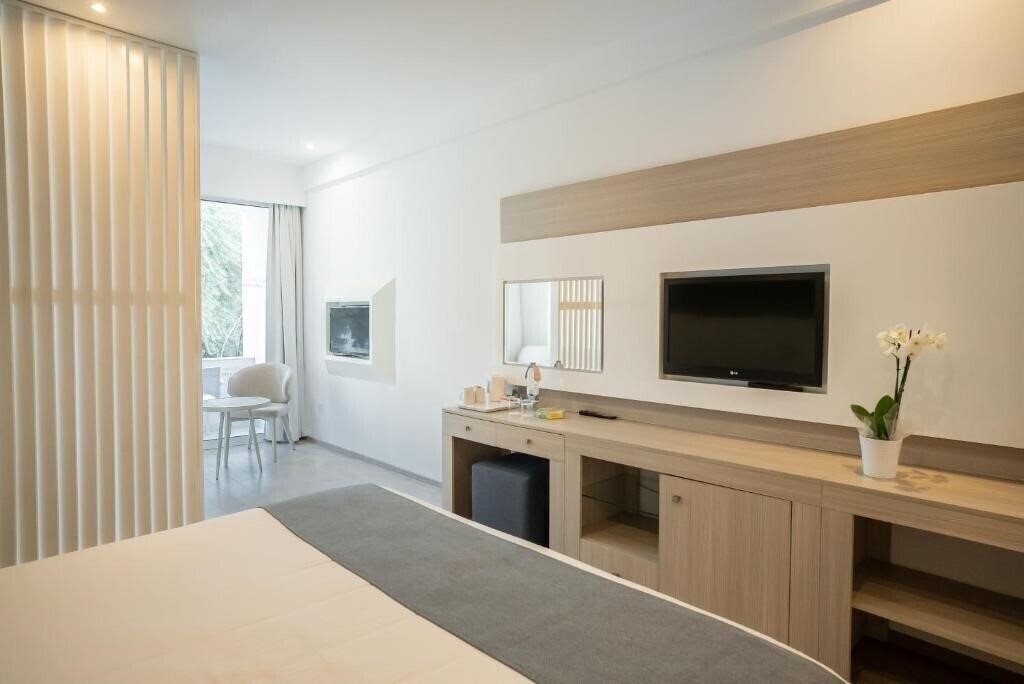 Территория Margadina Lounge Hotel 3*