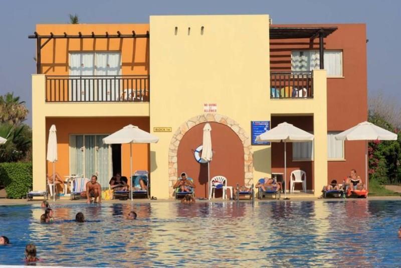 Готель Aquasol Panas Holiday Village 4*