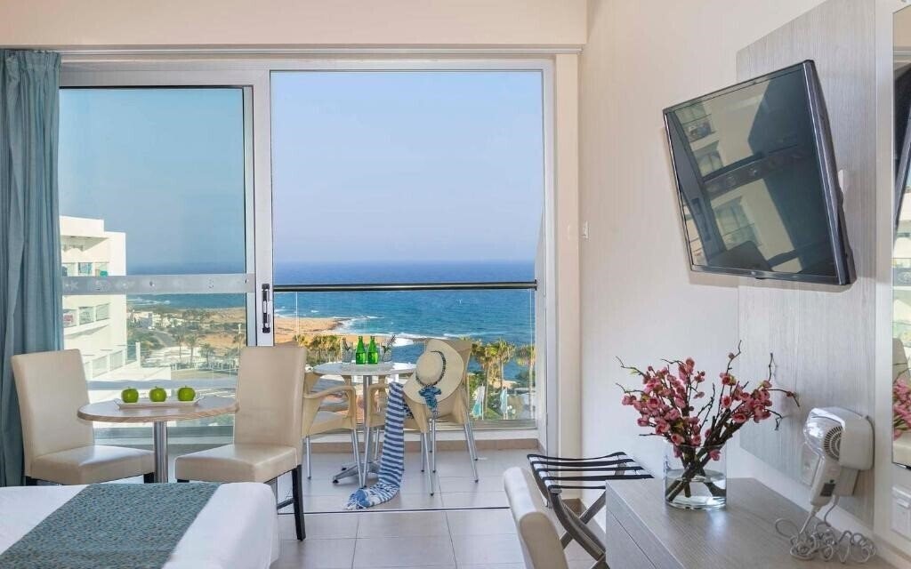 Картинка Tofinis Hotel 4*