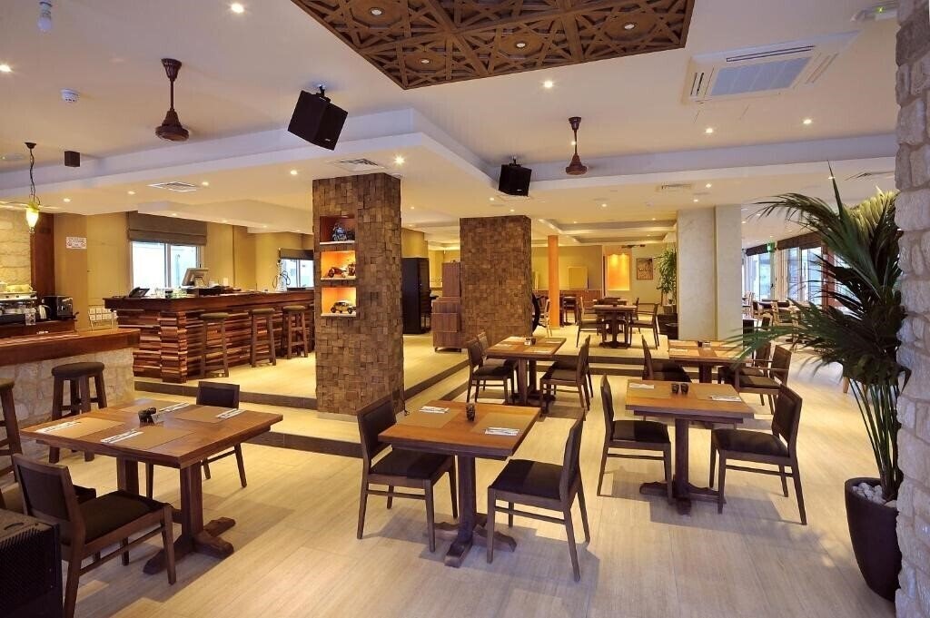 Територія Nelia Gardens 3*