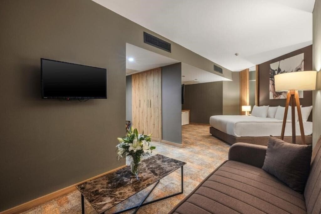 Апартаменты Grand Sapphire City Hotel 3*