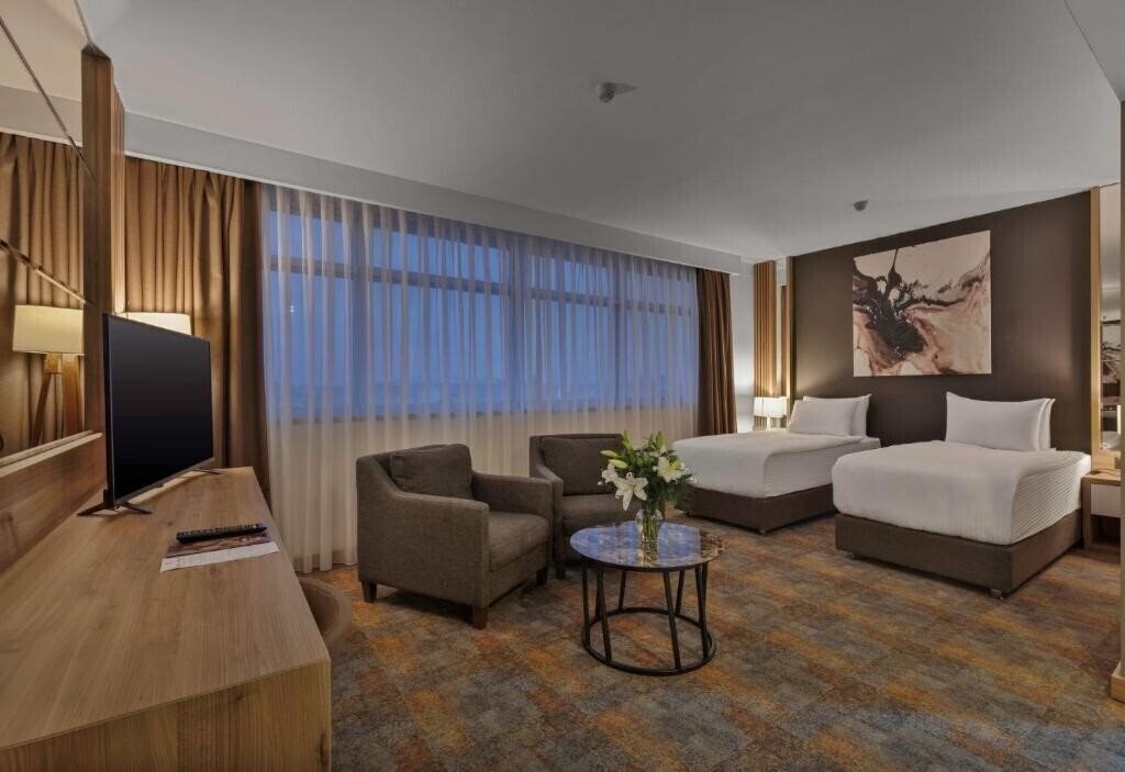 Панорама Grand Sapphire City Hotel 3*