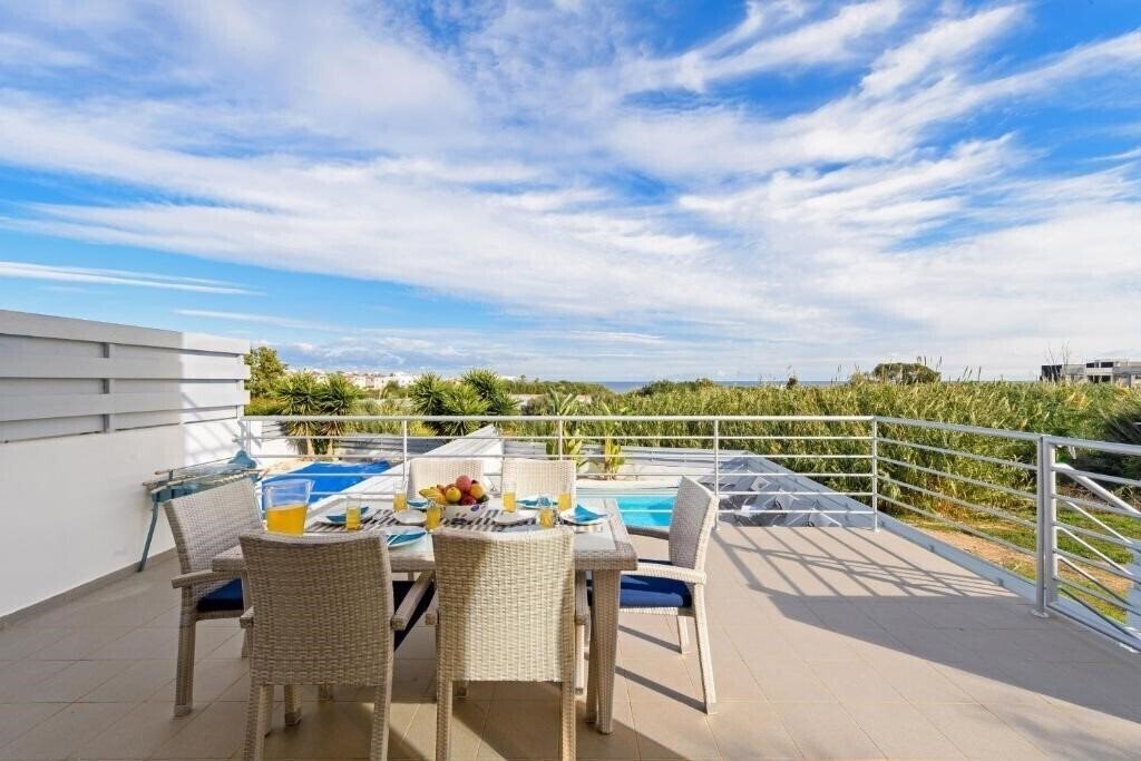 Вид Ayia Triada Beach View Villa 3*