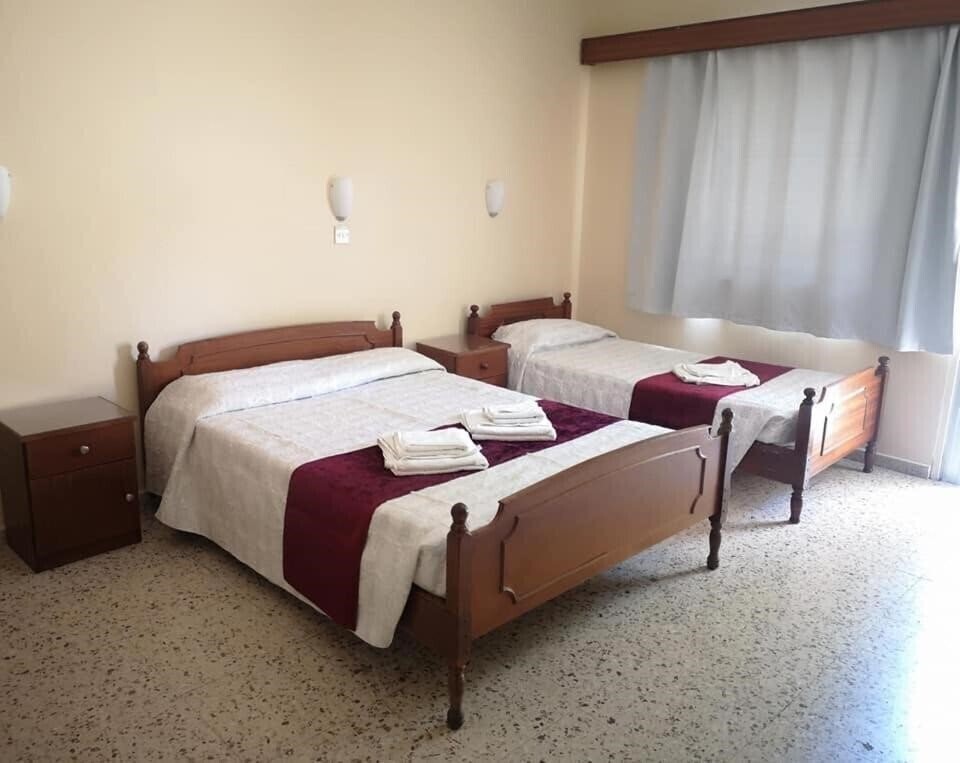 Апартаменти Minaides Hotel 1*