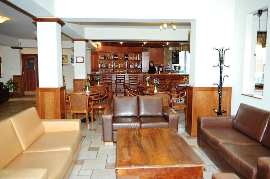 Апартаменти Ekali Hotel 3*