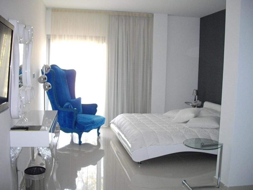 Апартаменти Crystal Hotel 3*