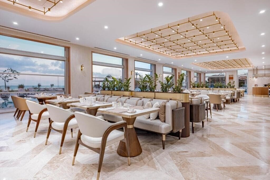 Изображение Merit Park Hotel 5*