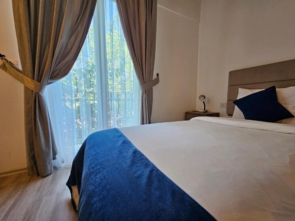 Панорама Park Palace Hotel 3*