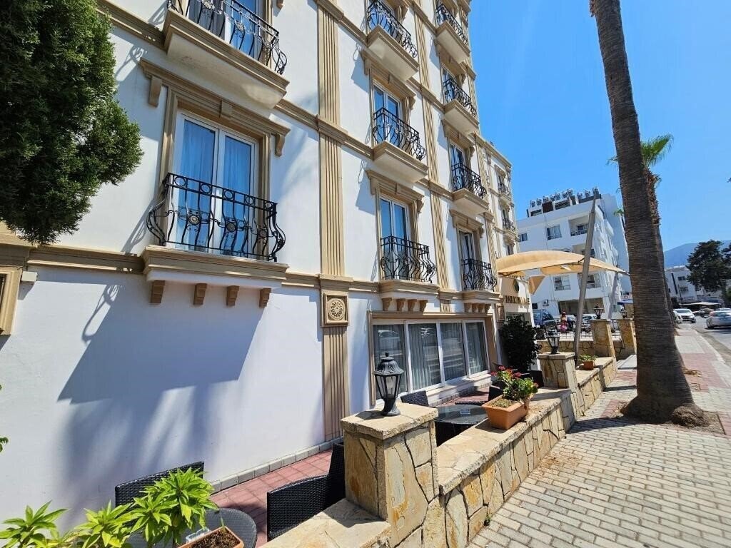 Вид Park Palace Hotel 3*