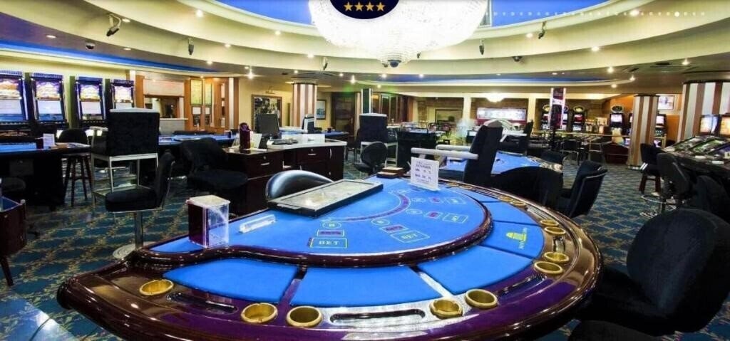 Апартаменты Dome Hotel 4*