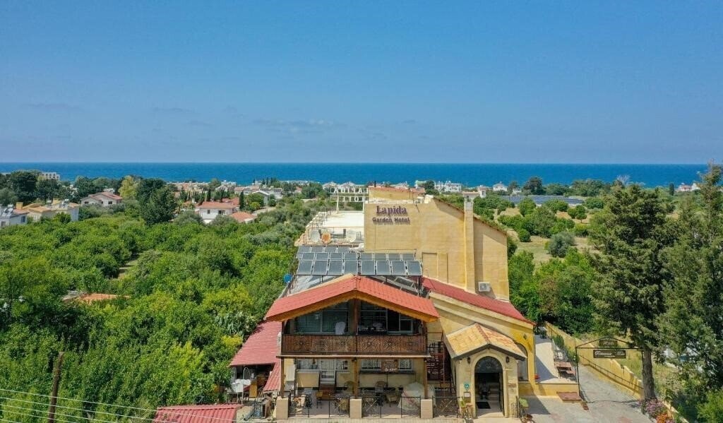 Вид Lapida Garden Hotel 3*
