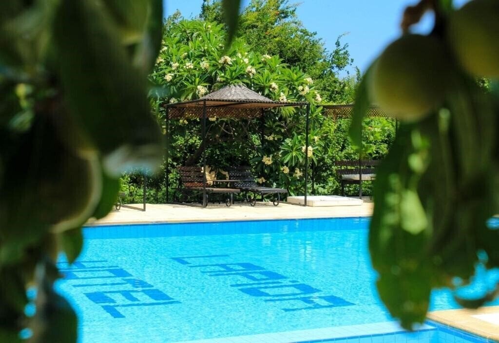 Апартаменты Lapida Garden Hotel 3*
