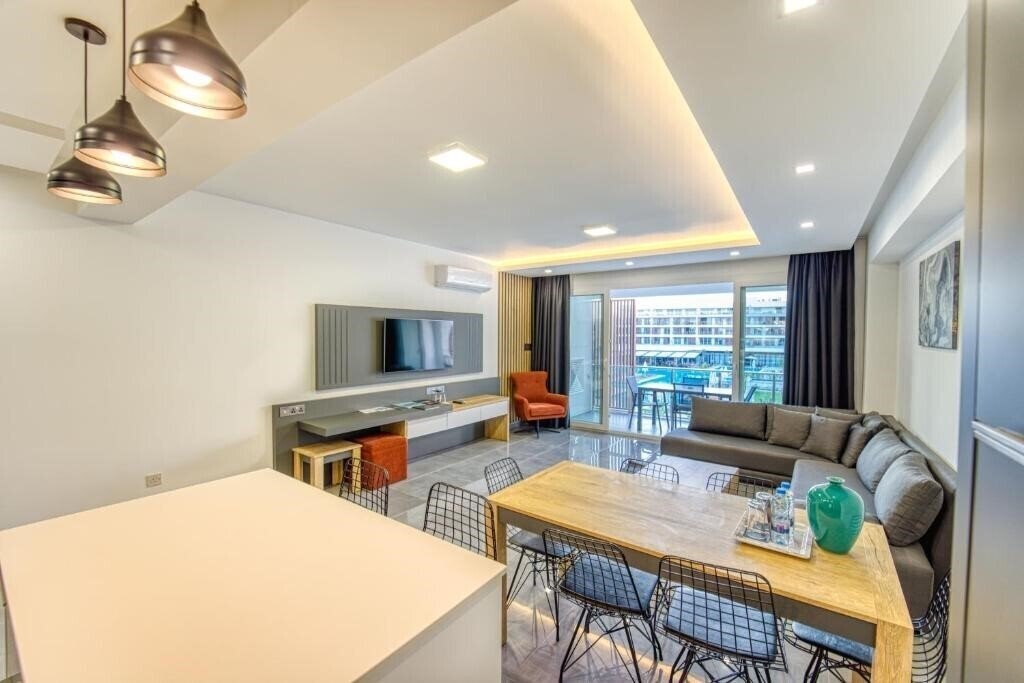 Панорама Long Beach Resort 3*