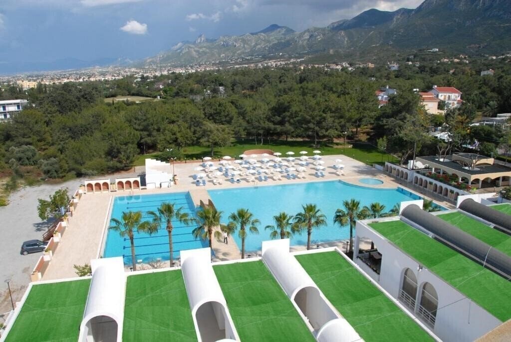 Вид Uptown Buyuk Anadolu Girne 3*